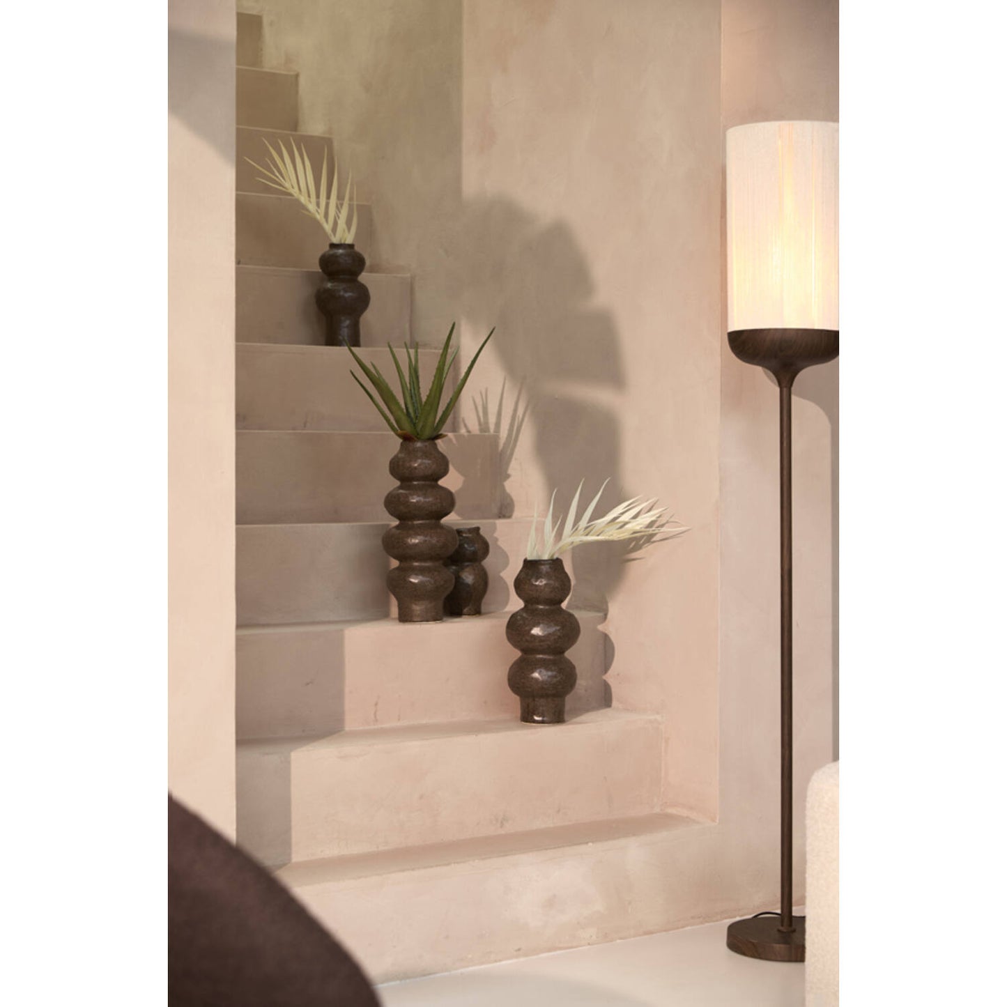 Vaas Rogano - keramiek donker bruin - Ø13x26 cm